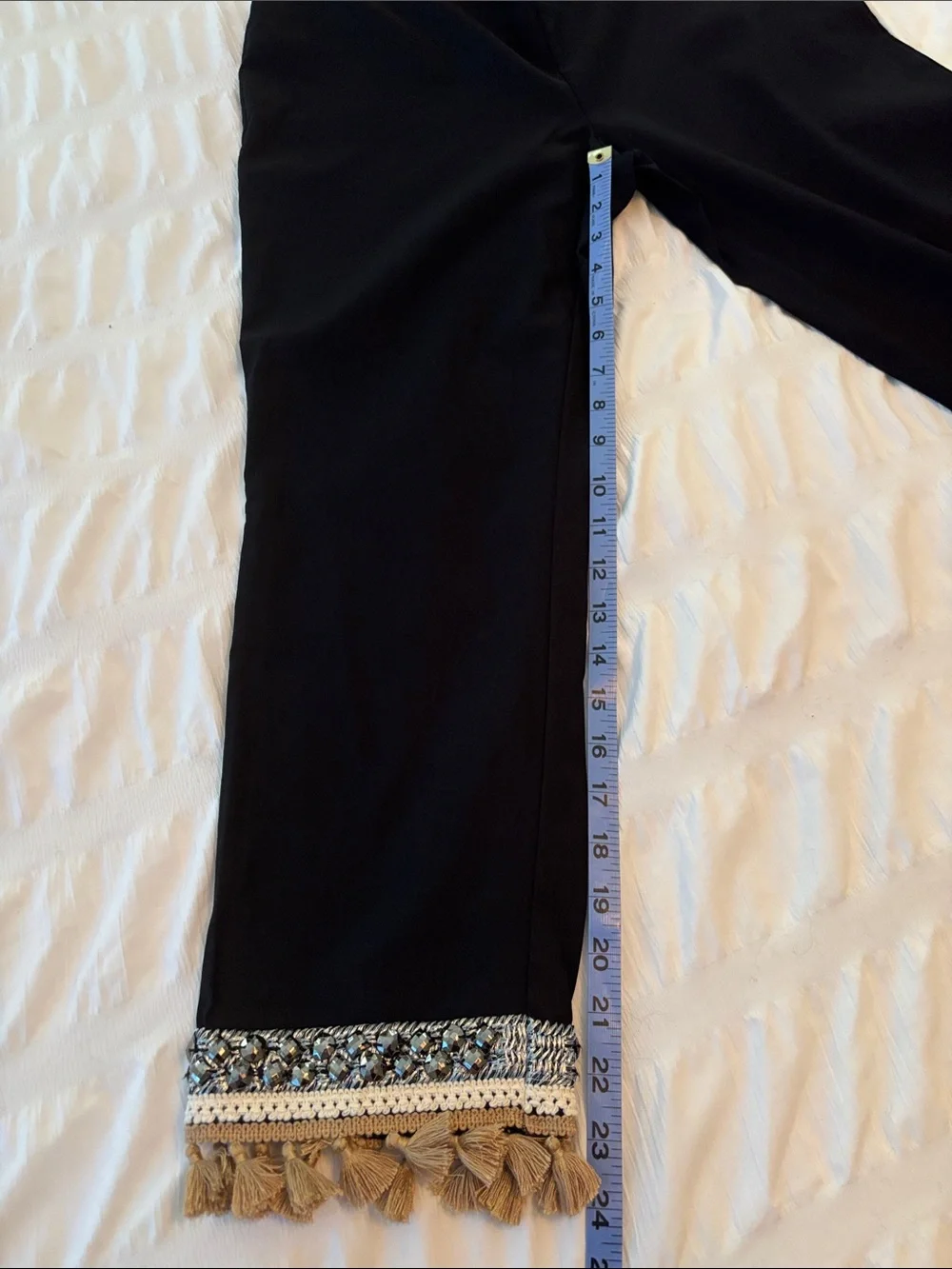 Chico's So Slimming ankle pants w/ tassel & beaded hem - size US M/8 (Chico’s 1) - Picture 5 of 9